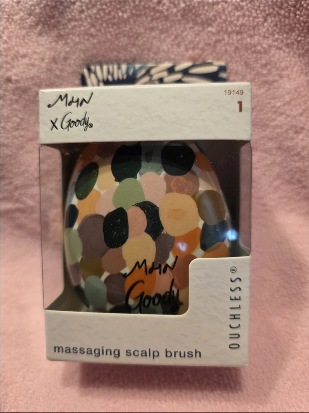Goody NIP Ouchless Massaging Scalp Brush - Multicolor